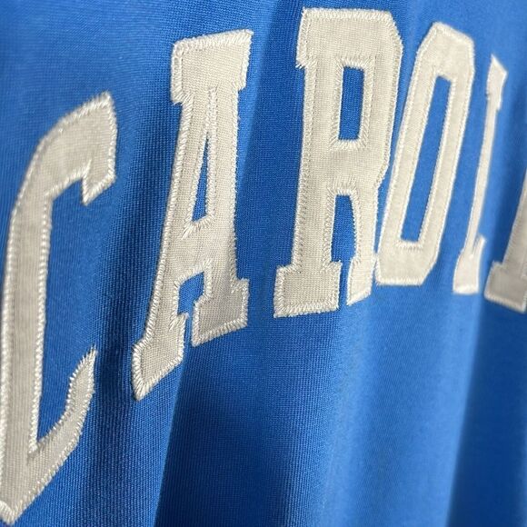 🏈🏀 Vintage NORTH CAROLINA TAR HEELS Embroidered Heavy Pullover Tee Sz 2XL - EU - Picture 5 of 12